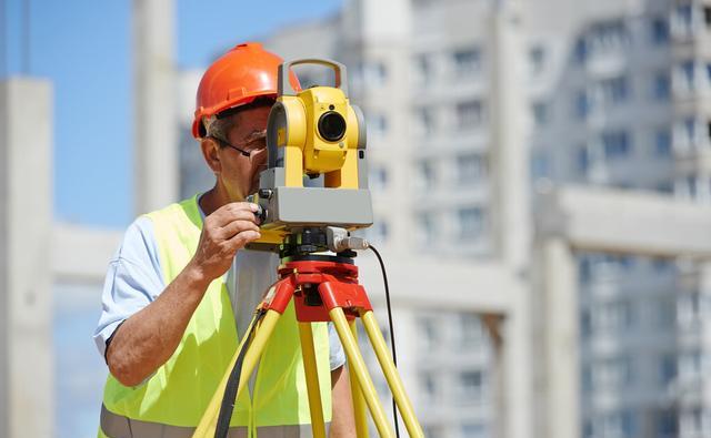 鋼結(jié)構(gòu)廠(chǎng)房施工變形監(jiān)測(cè)方法與儀器？